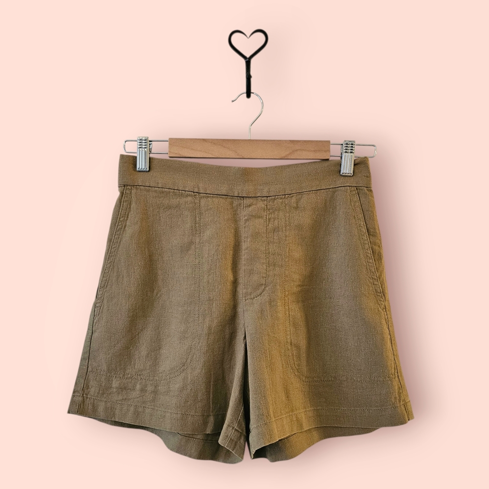 Banana Republic Classic Tan Women's Shorts NWT